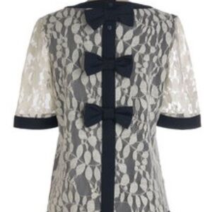 Anthropologie brand  Comme Toi -Elegant Lace Bow-Accent Top